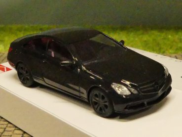 1/87 Busch MB E-Klasse Coupé 2009 Black Edition 41659