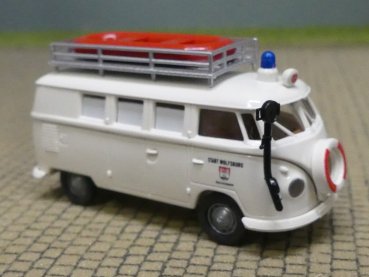 1/87 Brekina # 1240 VW T1b Berufsfeuerwehr Wolfsburg Bus 31552