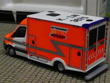 1/87 Rietze MB Sprinter Feuerwehr Köln RTW Sondermodell Reinhardt