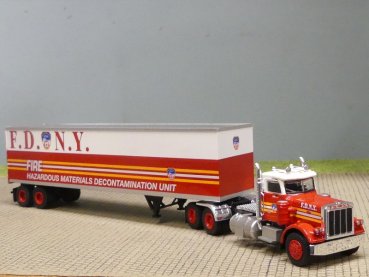 1/87 Brekina, Peterbilt 359 FDNY Koffer-Sattelzug 1973, 85722