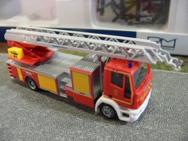 1/87 Rietze Magirus DLK 32 Feuerwehr Gerlingen 71614