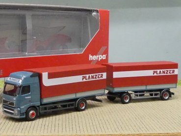 1/87 Herpa Volvo FH GL Planzer Schweiz CH Planen-Sattelzug
