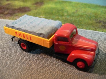 1/87 Brekina Ford FK 3500 Shell mit Benzinfässern 49009