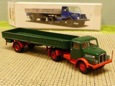 1/87 Brekina IFA S 4000-1 Pritschen-SZ grün/rot 71402
