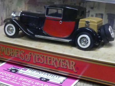 Yesteryear Bugatti T44 schwarz/rot, 1927 Y-24