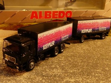 1/87 Albedo MAN F90 Keppler Getränke lila Koffer Hängerzug