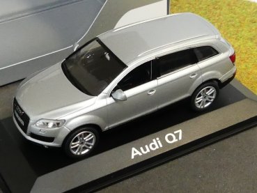 1/43 Schuco Audi Q7 lichtsilber 038693