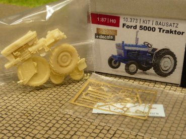 1/87 Artitec Ford 5000 Traktor Bausatz 10.373