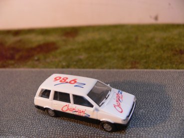 1/87 Rietze Mitsubishi Space Wagon 98,6 Radio Charivari