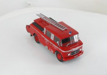 1/43 IXO Citroen 46 CD Heuliez de Cernay Pompiers Feuerwehr 117
