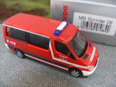 1/87 Herpa Mercedes-Benz Sprinter Bus Feuerwehr Bayreuth 910842