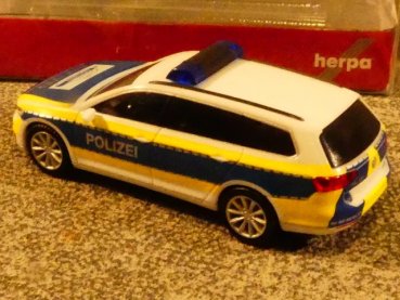 1/87 Herpa VW Passat GTE Variant Polizei Gifhorn 932707