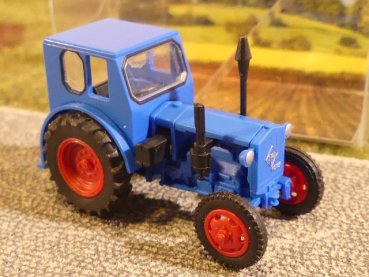 1/87 Mehlhose Traktor Pionier blau 210 006401