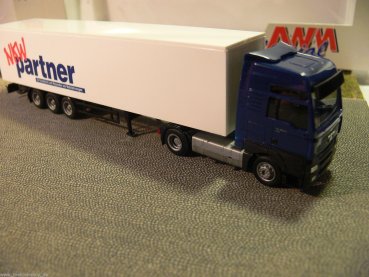 1/87 AWM MAN TGA NKW Partner Koffer-Sattelzug 51753