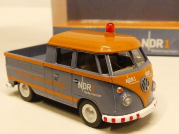 1/87 Wiking VW T1 Doppelkabine Schüssel Schorse unterwegs NDR 8789 01