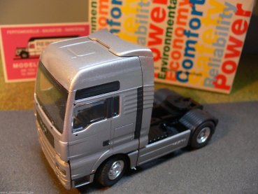 1/50 Conrad MAN TG 460 A XXL Zugmaschine silber metallic 0169