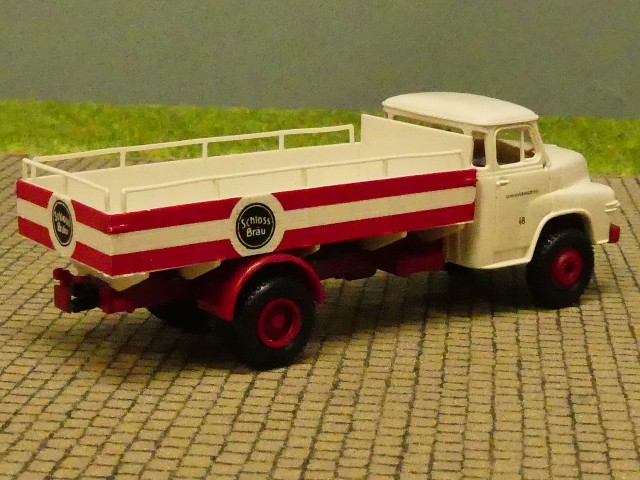 Modellspielwaren Reinhardt - 1/87 Brekina MAN 520 Schlossbräu NK Saar