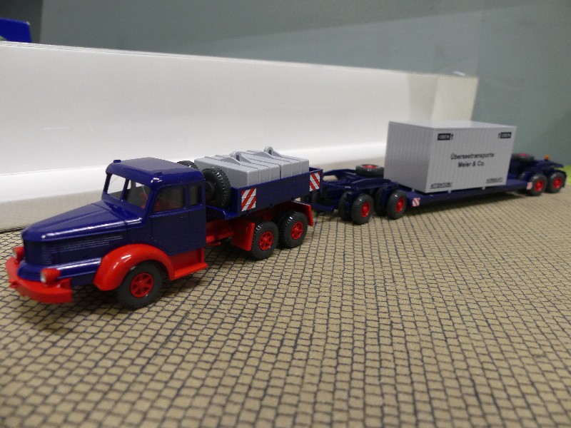 Modellspielwaren Reinhardt - 1/87 Wiking Krupp Titan +