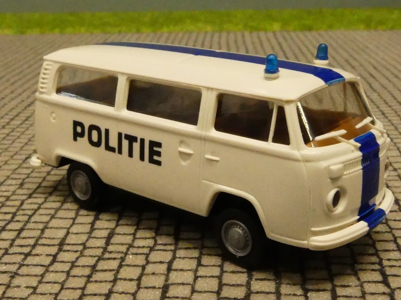 1//87 Brekina VW T2 Politie Belgien 3311