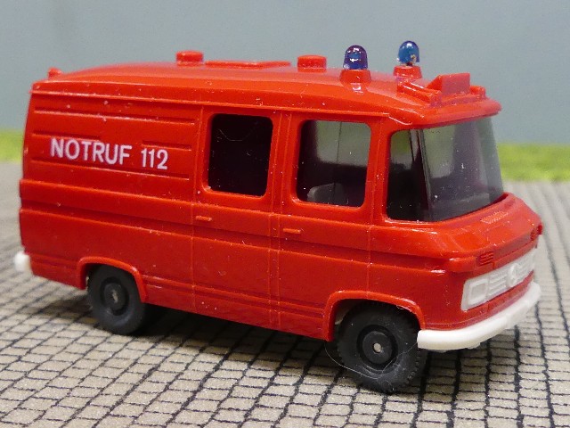 1/87 Wiking MB 200 Feuerwehr 112 Krankenwagen