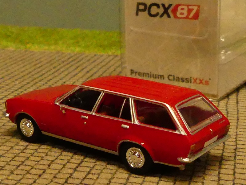 Opel Rekord D Caravan rot PCX 870020 