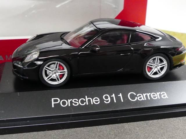 991 II Porsche 911 Carrera Coupé de 2016  au 1/43 de Herpa 