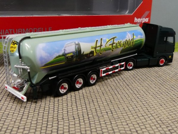 1/87 Herpa MAN TGX XXL Euro 6c Silo-Sattelzug Spedition Freund 311472