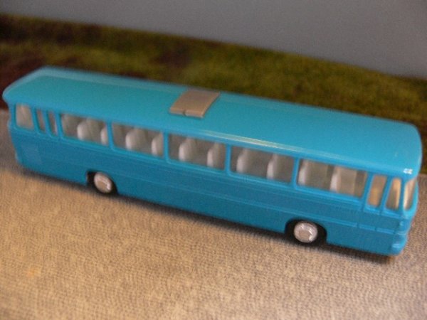 1/87 Setra 150 hellblau