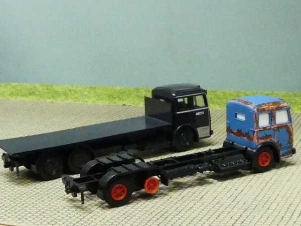 1/87 Brekina 2er Set Büssing 12000 Vorher-Nachher 74612