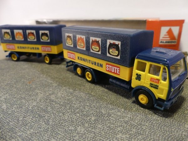 1/87 Herpa Albedo MB NG STUTE KONFITÜREN Pritschen Hängerzug #197