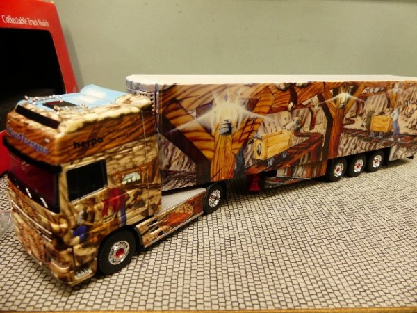 1/50 Herpa DAF XF 95 SSC KüKoSZ Herpa präsentiert Weltgeschichte Nr.2 070645