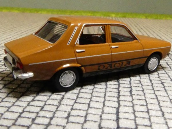 1/87 Brekina Dacia 1300 lehmbraun 14518