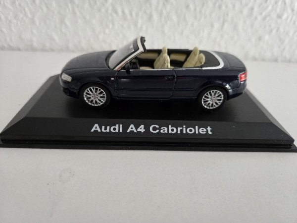1/43 Norev Audi A4 Cabrio Moroblau