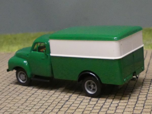 1/87 Brekina Opel Blitz Kasten grün/weiß/grün Sondermodell Reinhardt