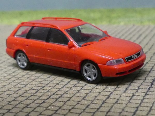 1/87 Rietze Audi A4 AVANT rot