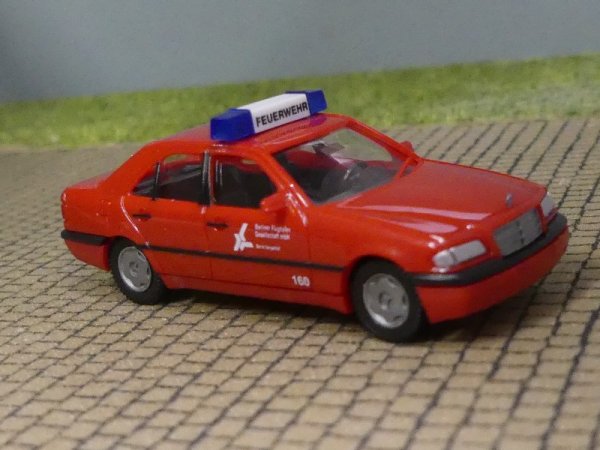 1/87 AWM MB 190 Feuerwehr Berlin Flughafen Tempelhof 72156
