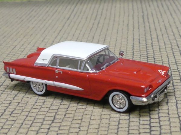 1/87 Brekina Ford Thunderbird geschlossen rot/weiss 18203