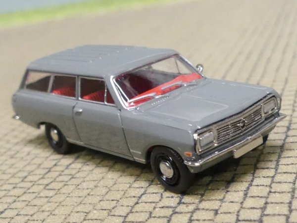 1/87 Brekina Opel Rekord B CarAVan grau, eckige Scheinwerfer-neu 1965, 20477