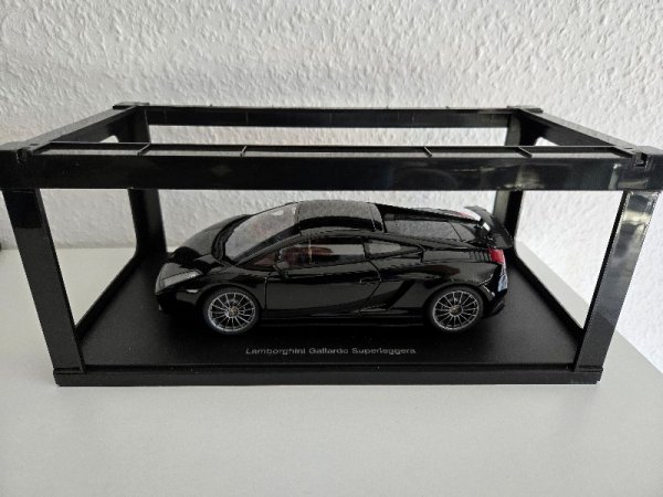 1/18 AUTOart Lamborghini Gallardo Superleggera schwarz metallic 74582