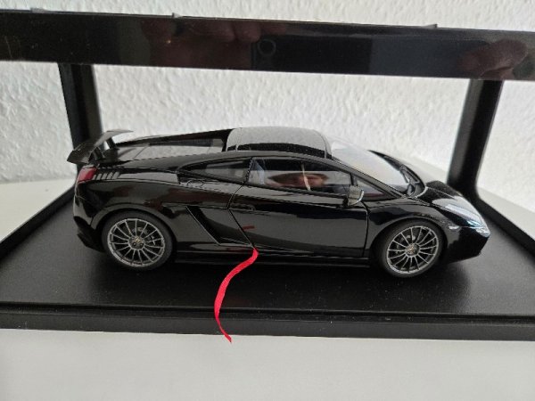 1/18 AUTOart Lamborghini Gallardo Superleggera schwarz metallic 74582
