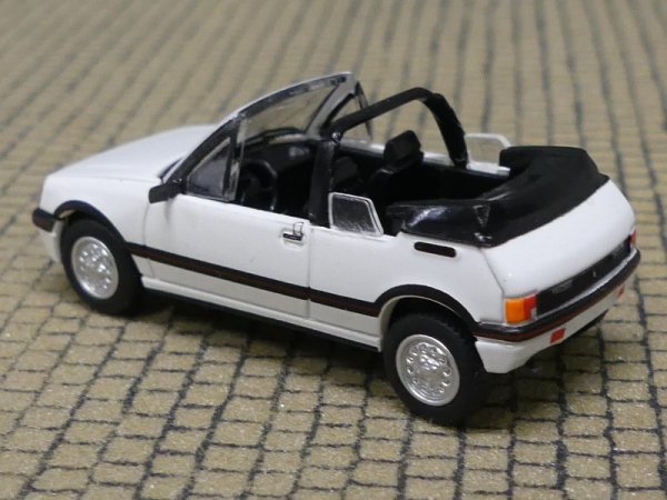 1/87 PCX Peugeot 205 Cabrio weiß 870501