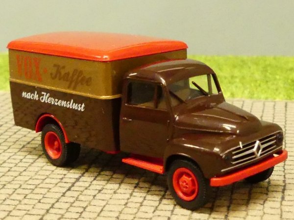 1/87 Brekina Borgward 1500 VOX Kaffee Koffer