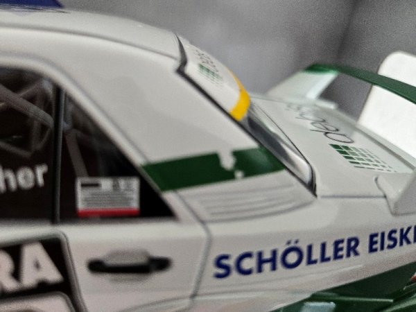 1/18 Solido MB 190E EVO2 #20 M. Schumacher - Decal löst sich ab- siehe Foto