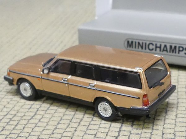 1/87 Minichamps Volvo 240 GL Break gold 870171412