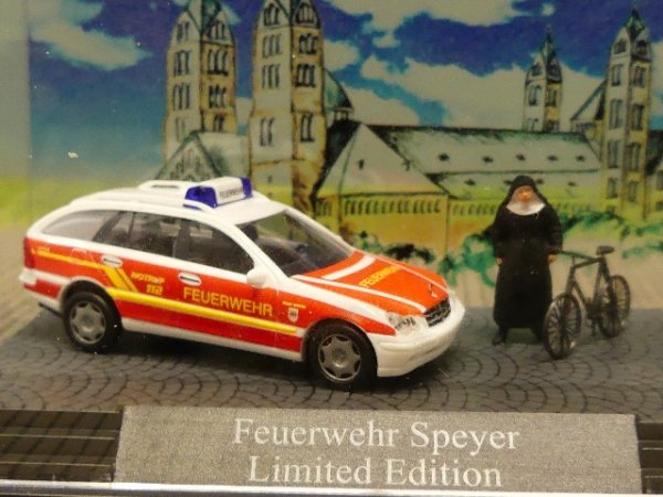 1/87 Busch MB C-Klasse Feuerwehr Speyer 49166