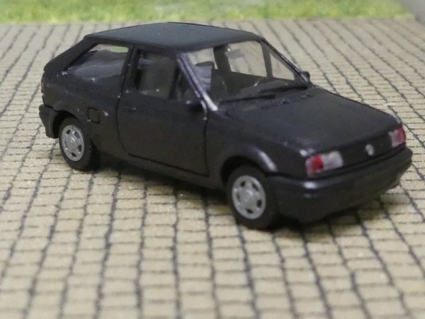 1/87 AWM VW Polo Fließheck schwarz metallic 0039