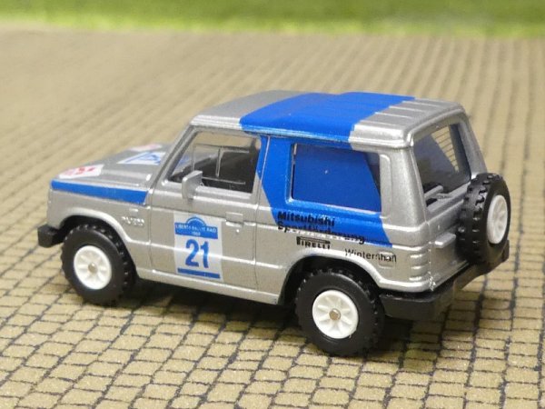 1/87 Rietze Mitsubishi Pajero #21
