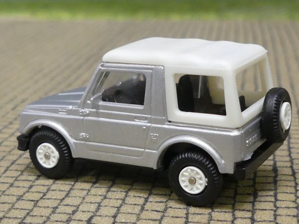 1/87 Rietze Suzuki SJ 410 Cabrio silber mit Verdeck