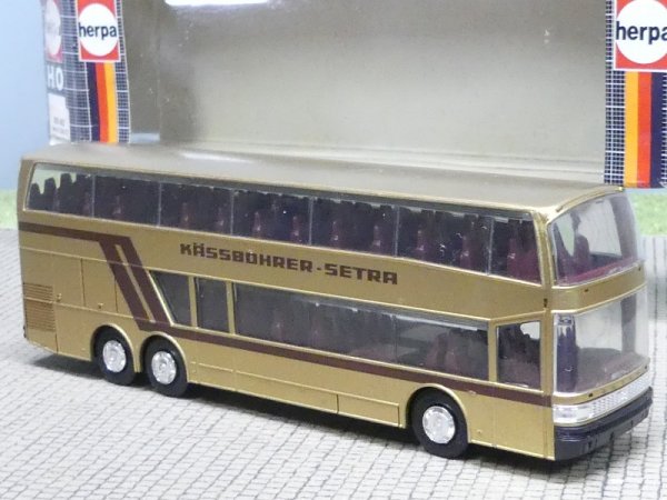 1/87 Herpa Setra 228 DT KÄSSBOHRER-SETRA gold/braun 830462