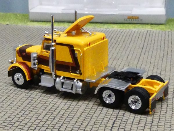1/87 Brekina Peterbilt 359 1973 gelb/braun 85703